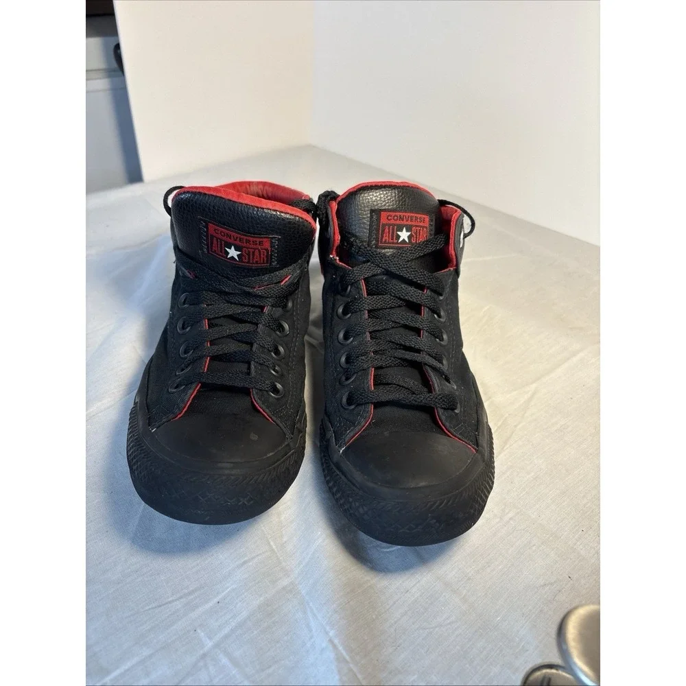 Converse Chuck Taylor's Black/Red High Top Sneakers - Size M6.5 W8.5